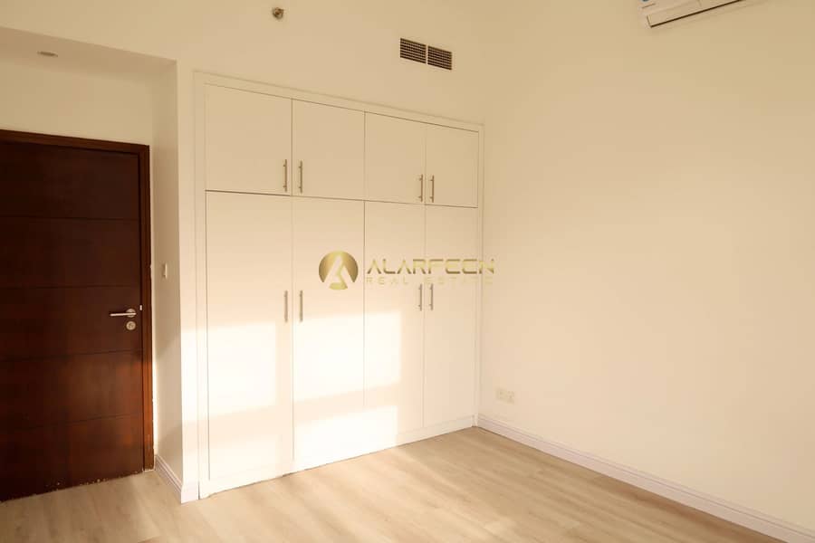 Park View | Spacious Unit | Fitted Kitchen - Image 9