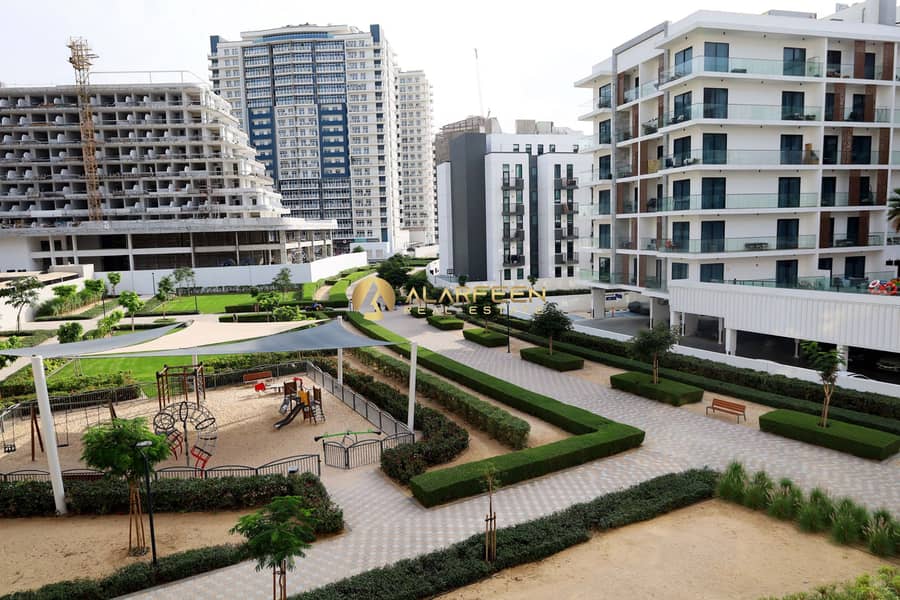 Park View | Spacious Unit | Fitted Kitchen - Image 14