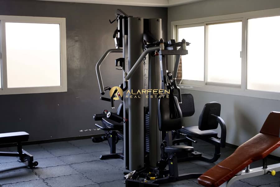 Park View | Spacious Unit | Fitted Kitchen - Image 25