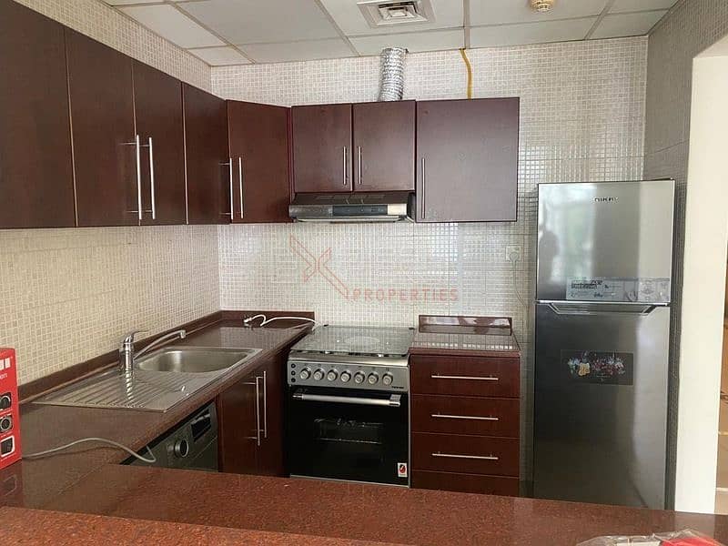 Canal & Burj View | Ready to move in | Prime Business Bay - Image 8