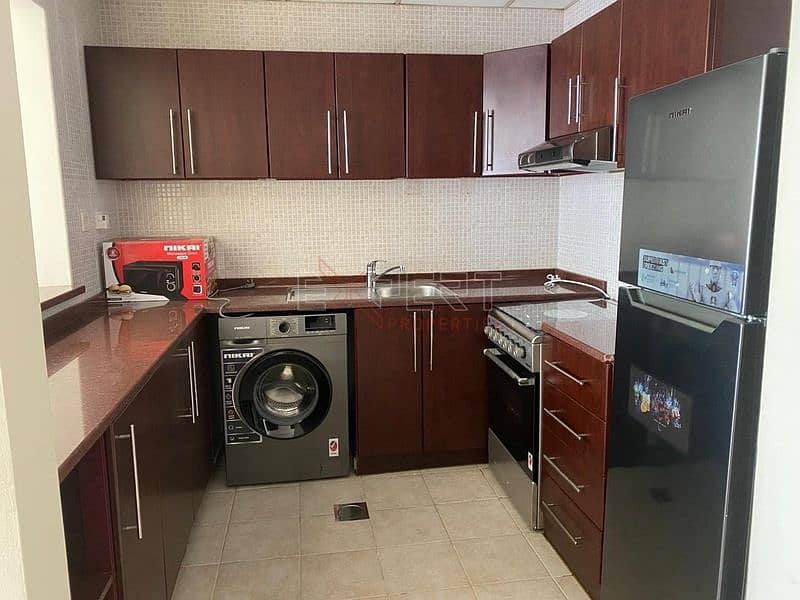 Canal & Burj View | Ready to move in | Prime Business Bay - Image 9