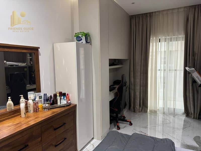 Luxury Furnished Brand New | Ready to Move - Image 10