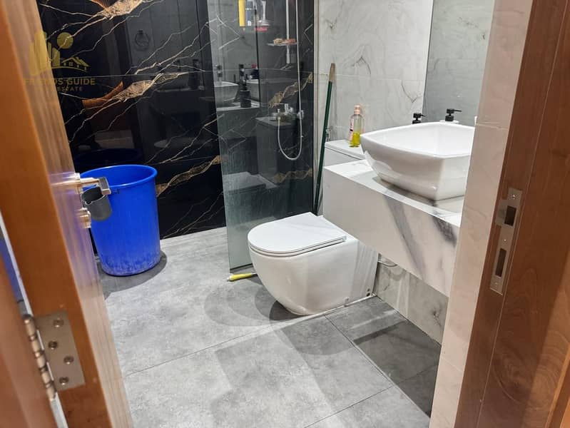 Luxury Furnished Brand New | Ready to Move - Image 18