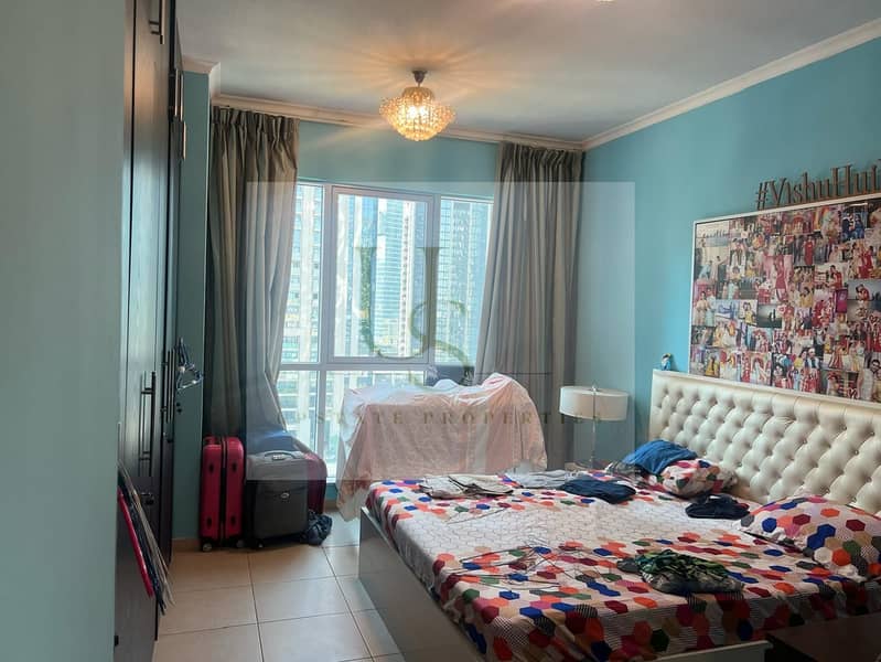 Direct Access to Dubai Mall | Accessible Area | Fully Furnished - Image 6