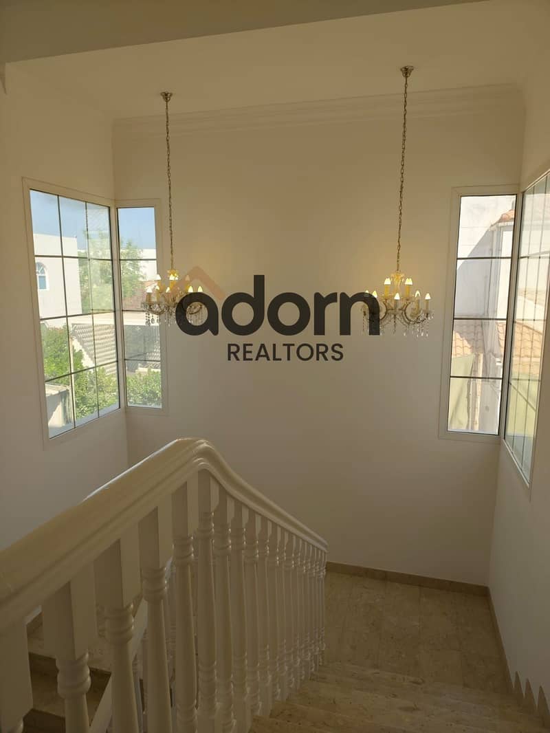 Luxury 5BR Villa in Jumeirah 2 with Burj View