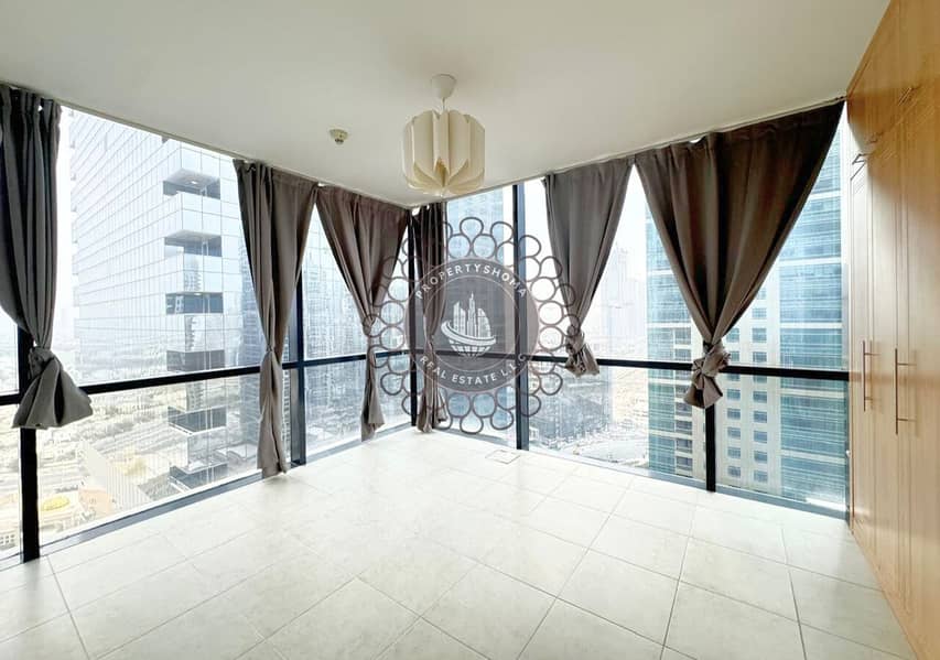 Spacious Layout | lake View | Near Metro