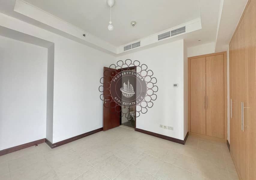 Spacious Layout | lake View | Near Metro - Image 13