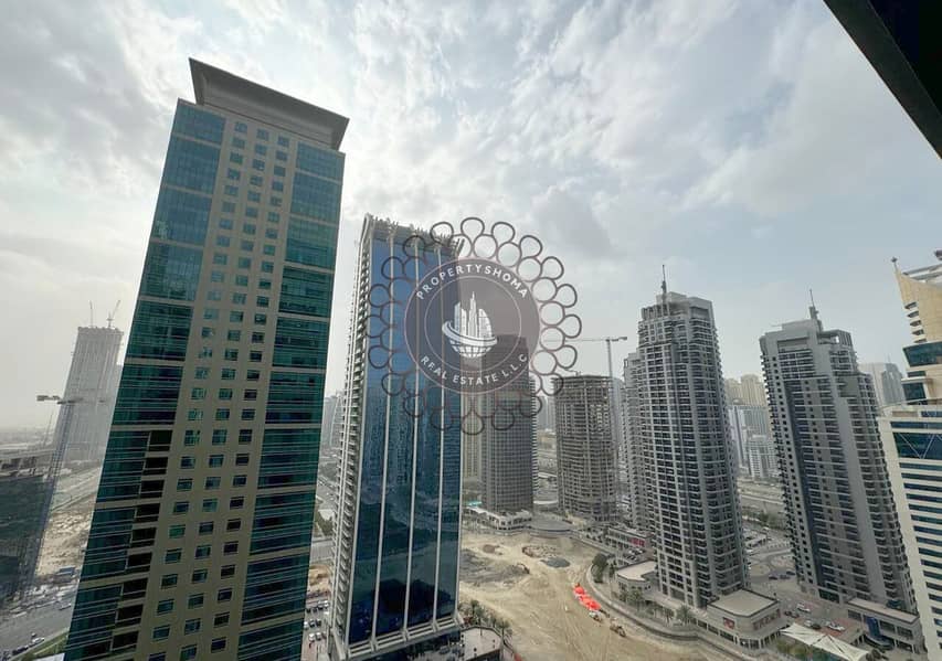 Spacious Layout | lake View | Near Metro - Image 15