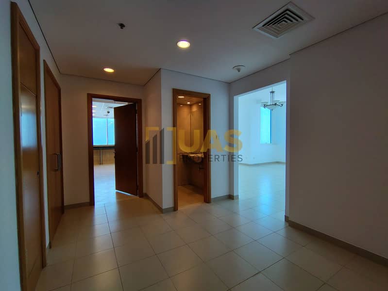 Specious 3 BHK with 4 bath on sheikh Zayed road - Image 6