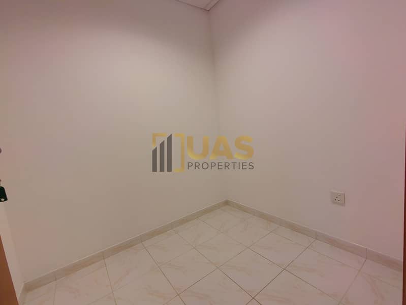 Specious 3 BHK with 4 bath on sheikh Zayed road - Image 10