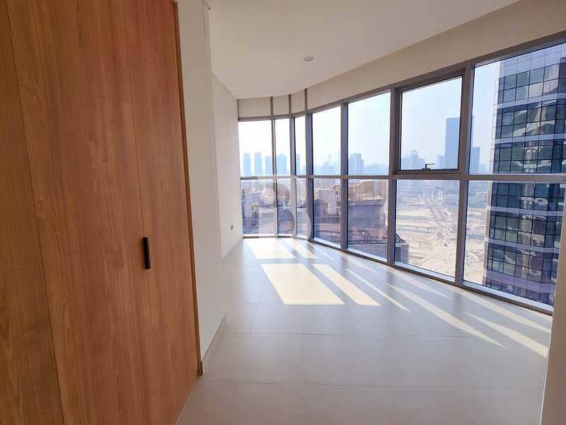 Ready to Move In | Prime Location| High-Floor Unit - Image 3