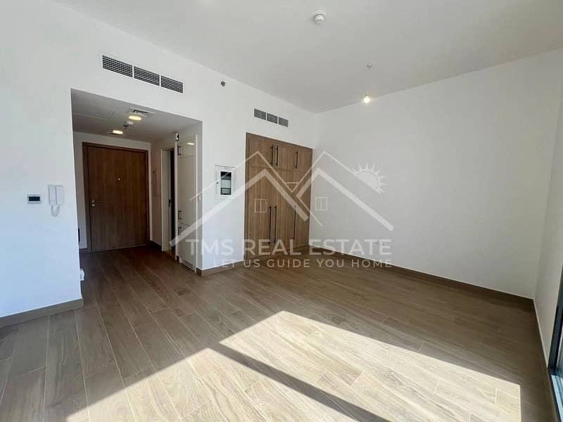 Exclusive | Brand New | Pool Facing | Vacant Now