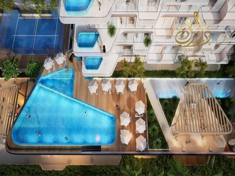 Live the Resort Life : Private Beach, Yacht Marina, Hotel Management & Waterfront