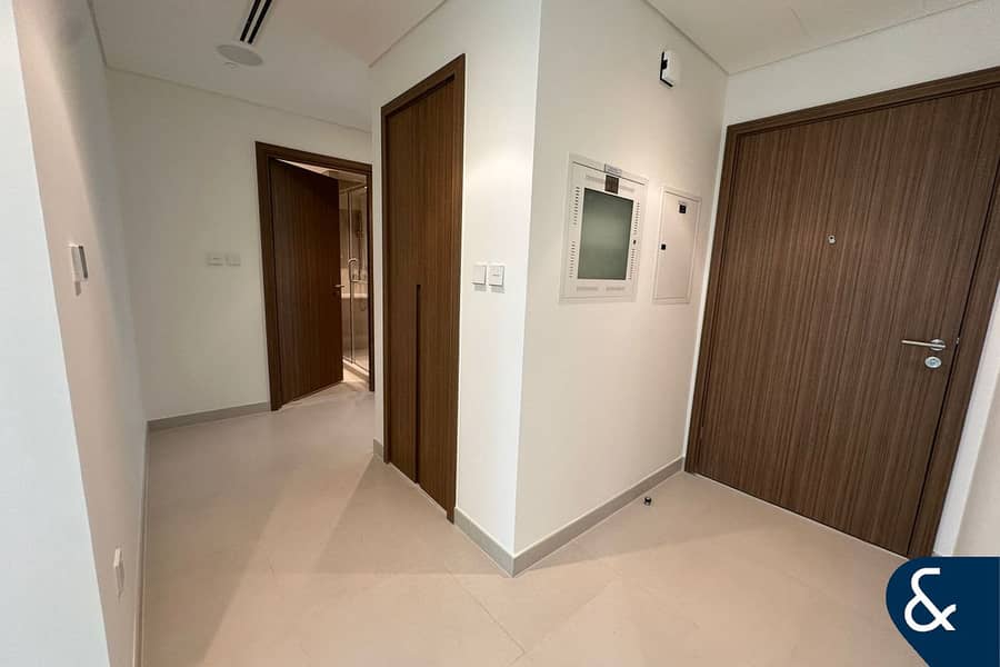 Vacant Unit | Corner Layout | Brand New