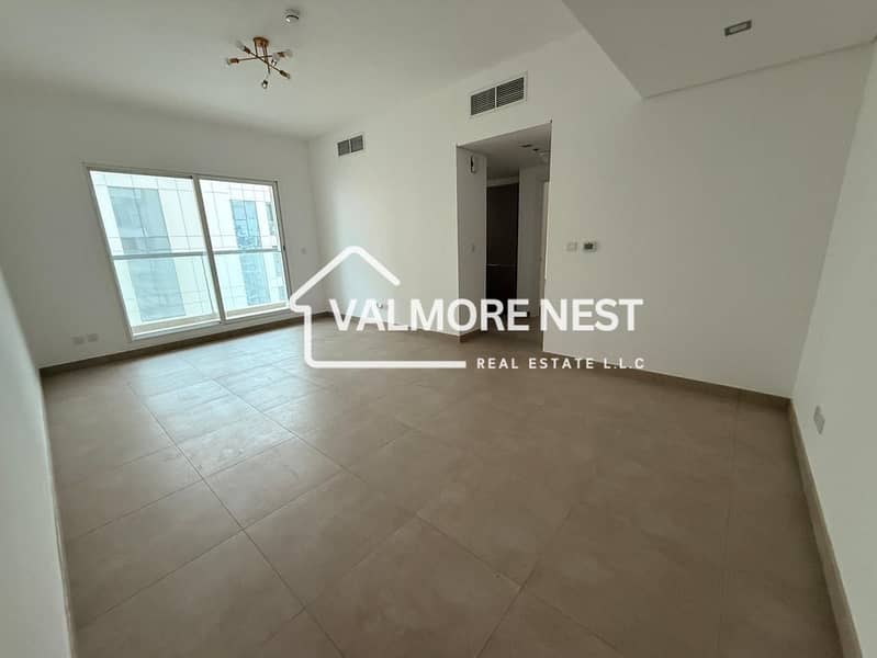 Large 1bhk with closed kitchen I Well-maintained unit I Prime spot