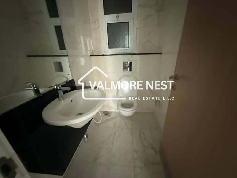 Large 1bhk with closed kitchen I Well-maintained unit I Prime spot - Image 7