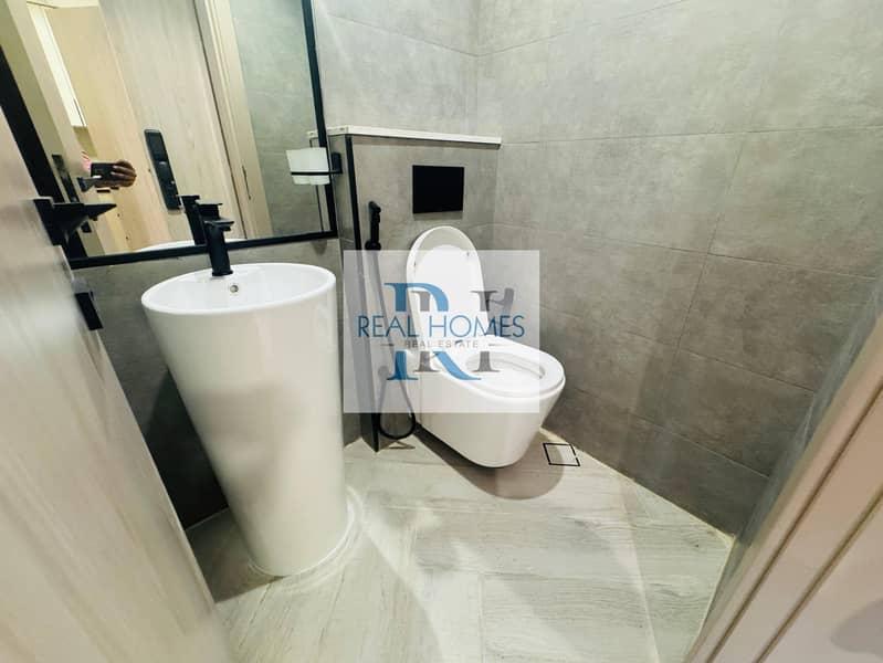 Vacant | Luxury 1BR | Balcony | High ROI |Book Now - Image 8