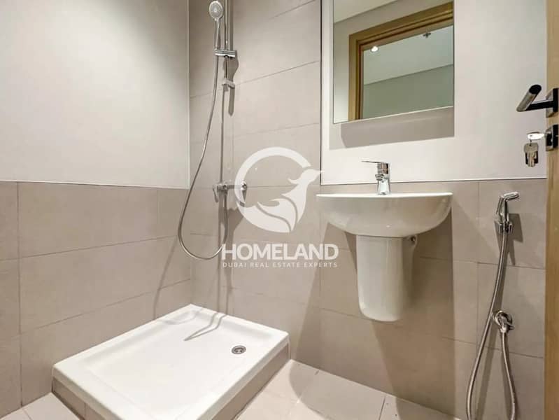 High Floor | Golf Course Views | Vacant | - Image 7