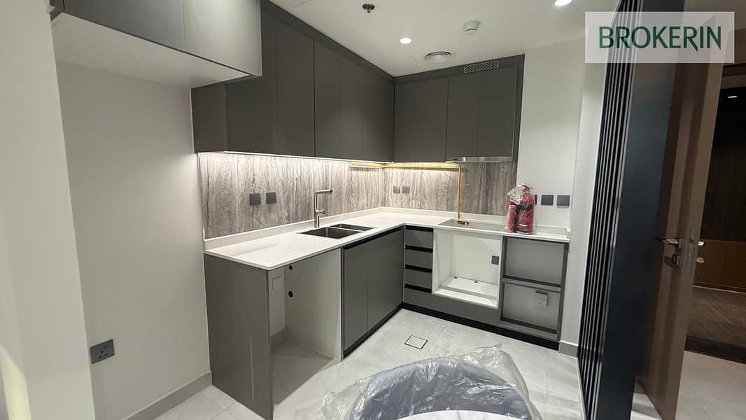 High Floor | Fully Furnished | Brand New - Image 8