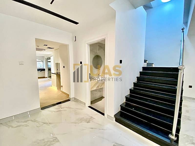 Fully Upgraded Villa | High End Finishing | Prime Location - Image 6
