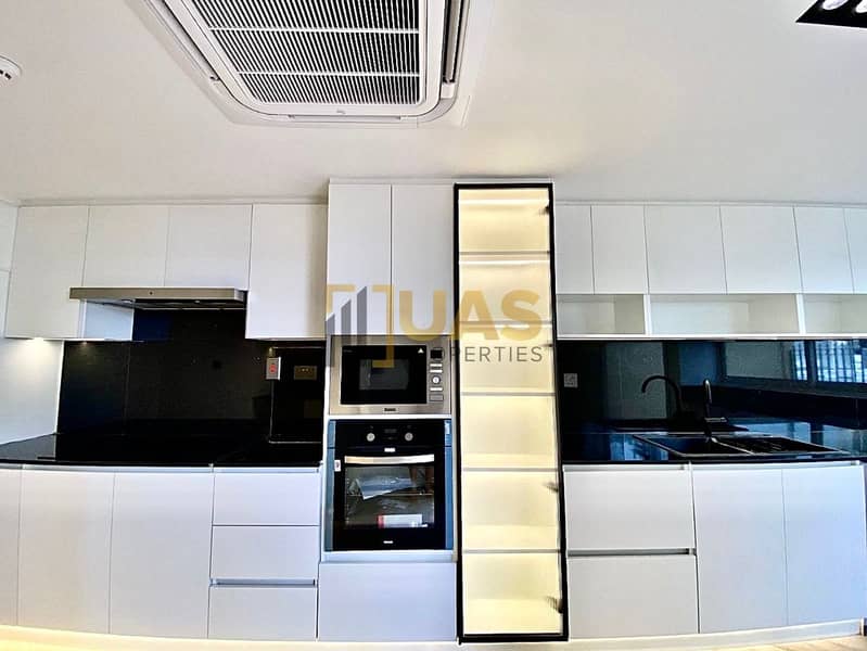 Fully Upgraded Villa | High End Finishing | Prime Location - Image 9