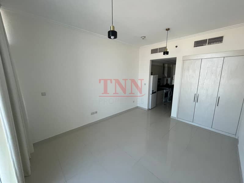 STUDIO APPARTMENT | HIGH-FLOOR | GOLF COURSE VIEW