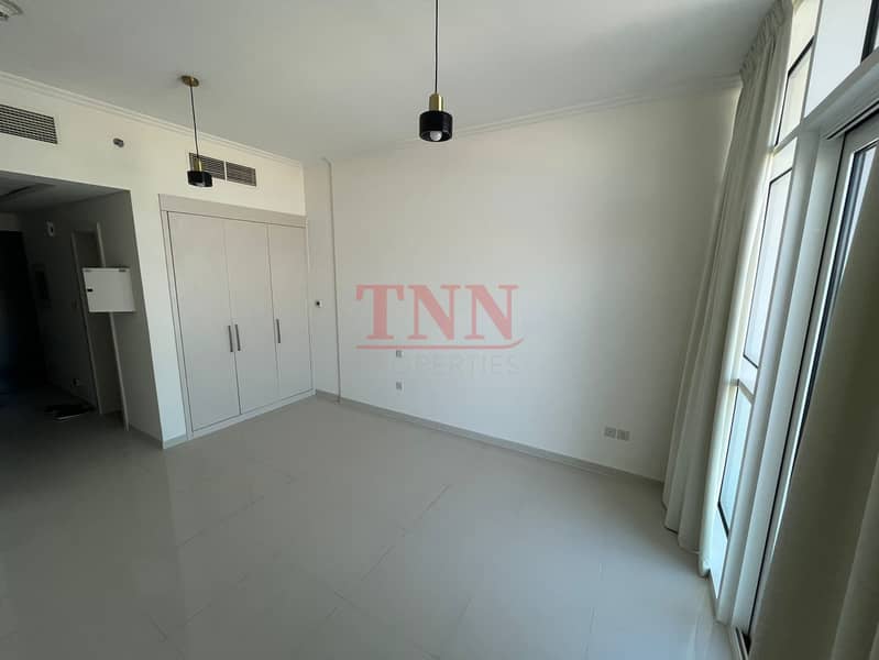 STUDIO APPARTMENT | HIGH-FLOOR | GOLF COURSE VIEW