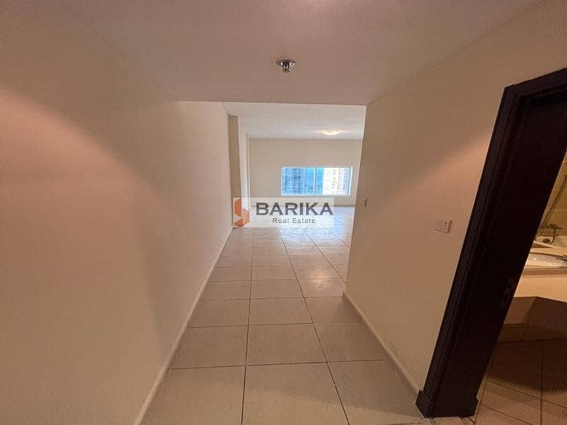 Bright 1BR Apartment| Olympic Park 3 |Dubai Sports - Image 7