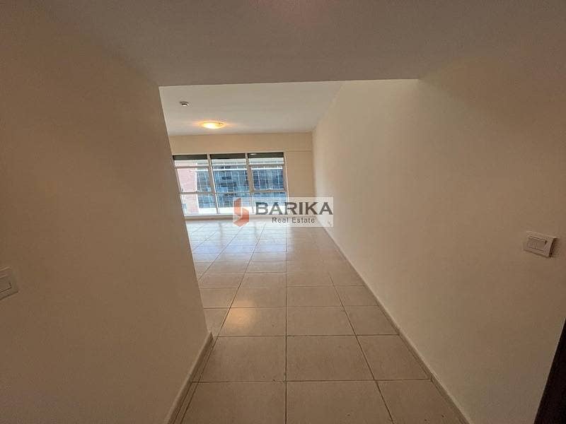 Bright 1BR Apartment| Olympic Park 3 |Dubai Sports - Image 11