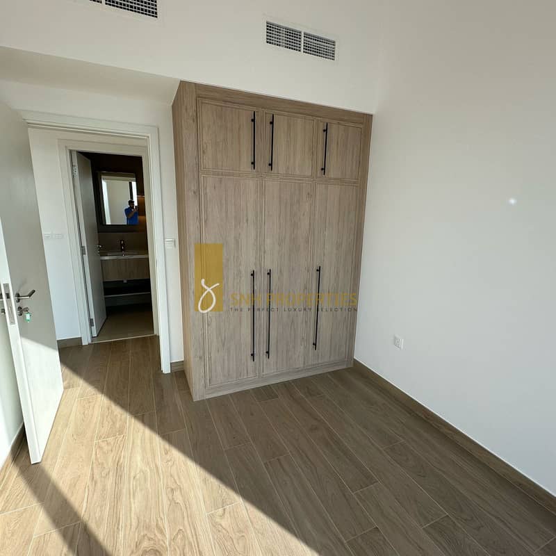 BRAND NEW | FULLY FURNISHED | COMMUNITY VIEW