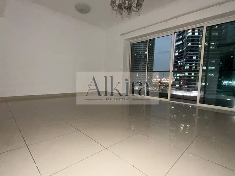 LAKE VIEW | SPACIOUS 2 BR | READY TO MOVE IN