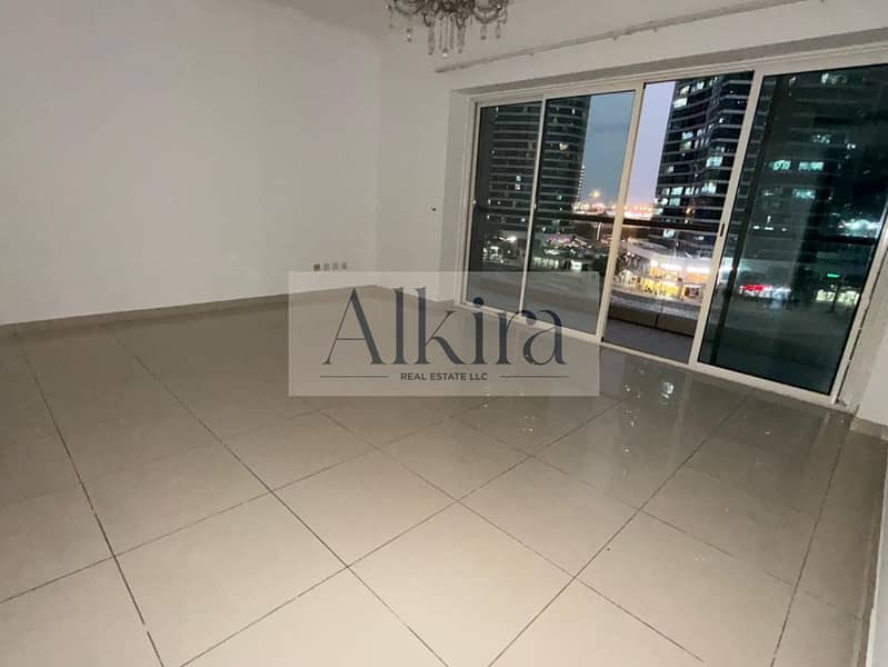 LAKE VIEW | SPACIOUS 2 BR | READY TO MOVE IN