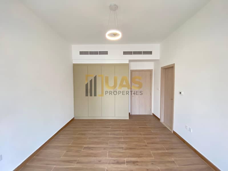 Specious 4 bedroom+ Maid room with 6 bath - Image 16