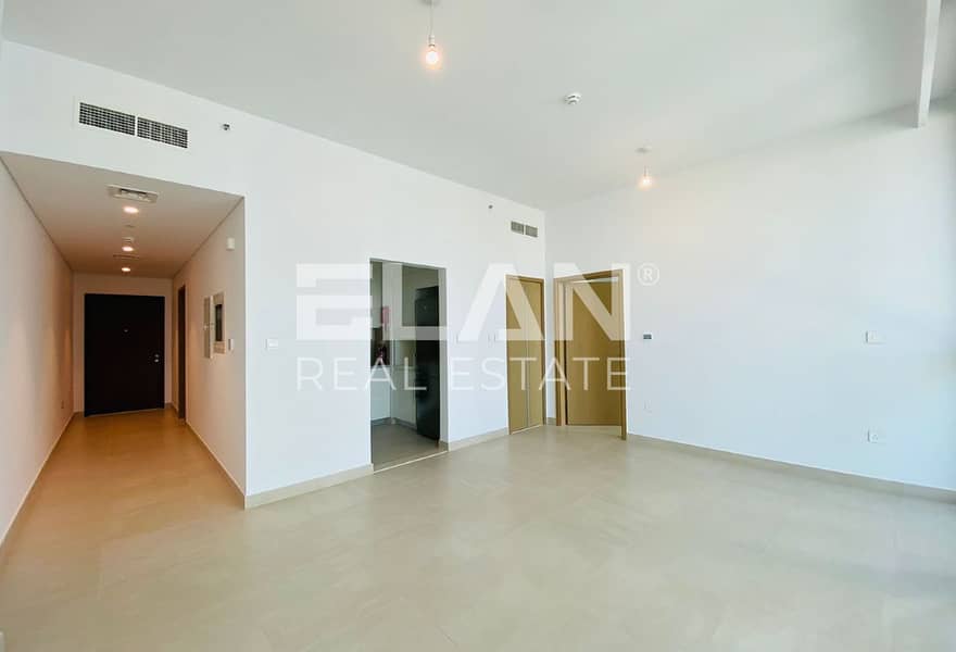 Bright and Spacious | High Floor | Pristine