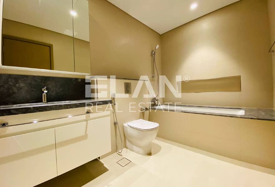 Bright and Spacious | High Floor | Pristine - Image 11