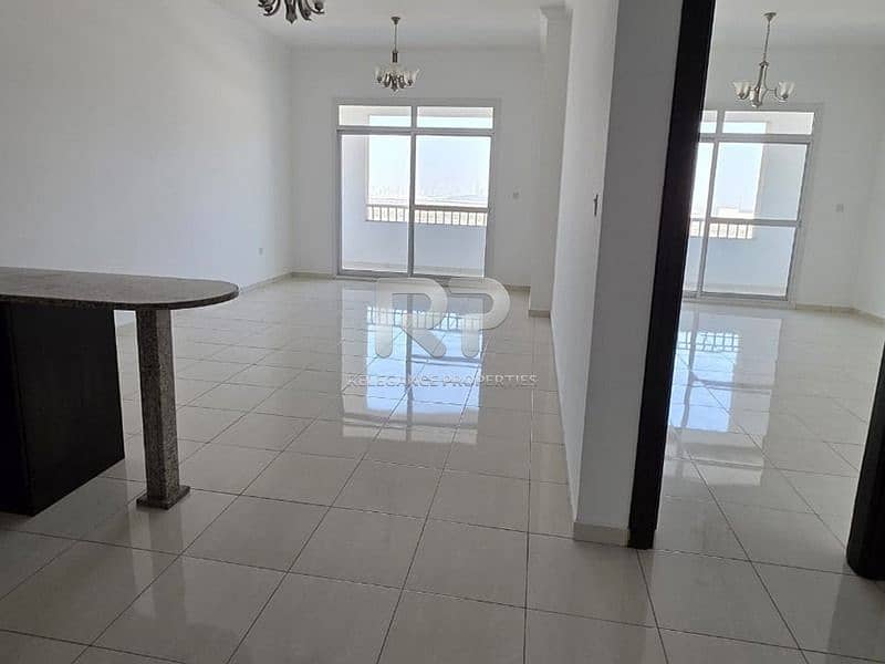 Huge Size | High Floor | Community View