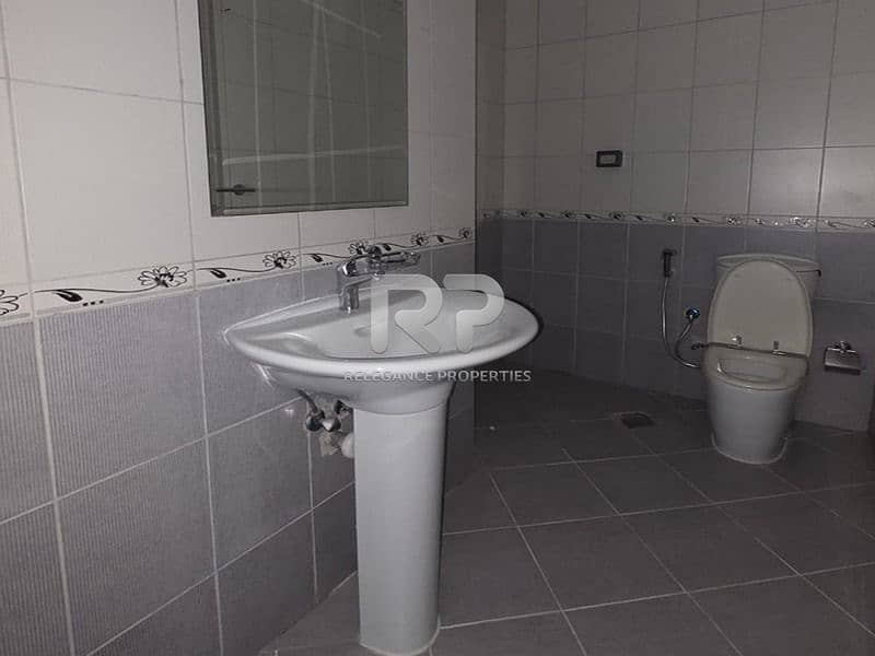 Huge Size | High Floor | Community View - Image 11