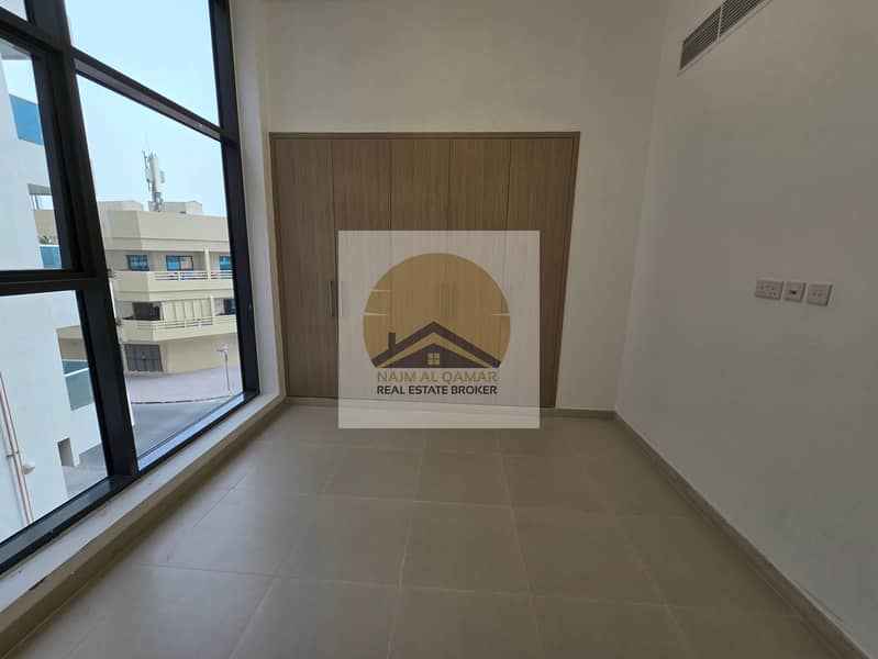 3bhk All Master bedrooms with wardrobes & balcony Near Metro