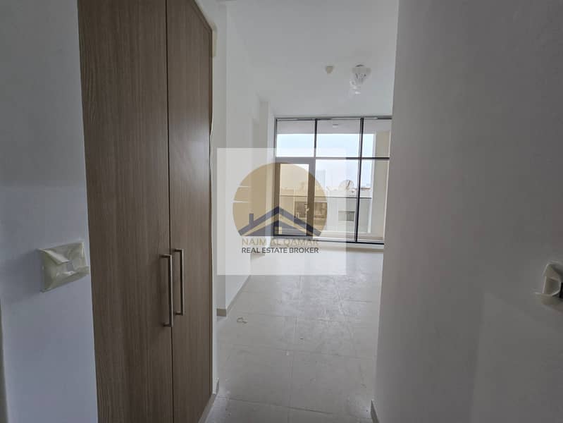 Spacious 2BHK, Both Master Bed, Store room, Near Metro