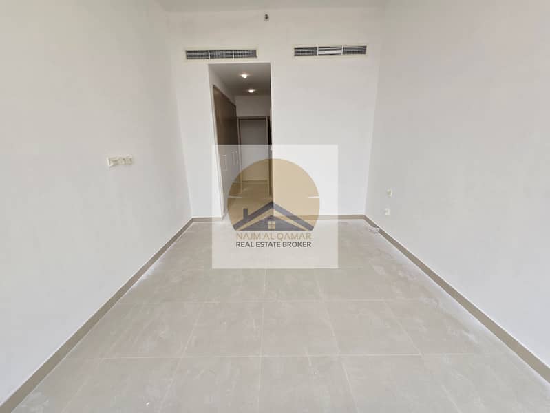 Spacious 2BHK, Both Master Bed, Store room, Near Metro