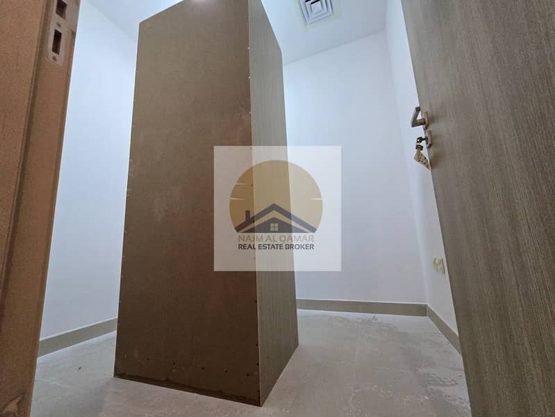Spacious 2BHK, Both Master Bed, Store room, Near Metro - Image 7