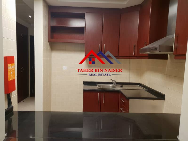 NEXT TO METRO LARGE STUDIO AVAILABLE FOR SALE