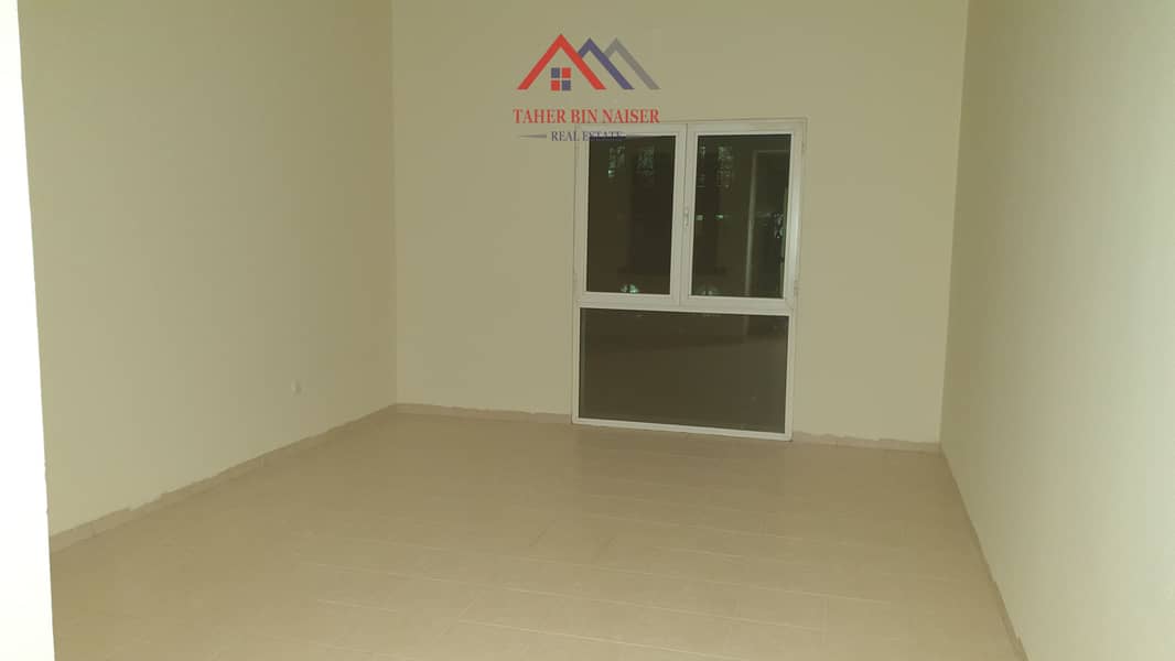 NEXT TO METRO LARGE STUDIO AVAILABLE FOR SALE - Image 9