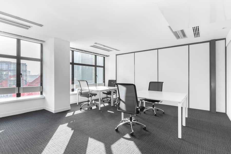 10 Regus Place De La Defense(3573) Paris France Office. jpg