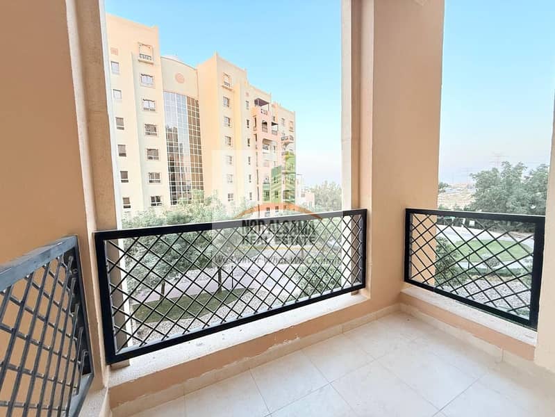 Spacious!! Open view!! 2 BHK with balcony - Image 7