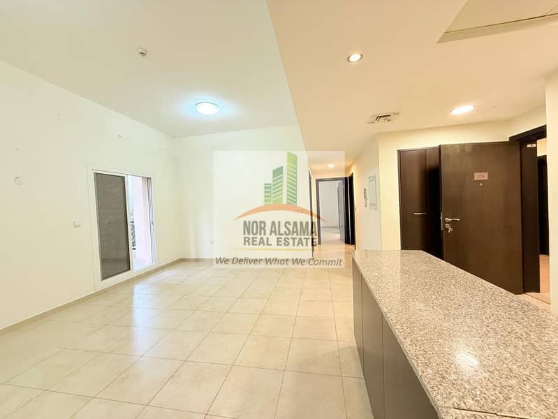 Spacious!! Open view!! 2 BHK with balcony - Image 10