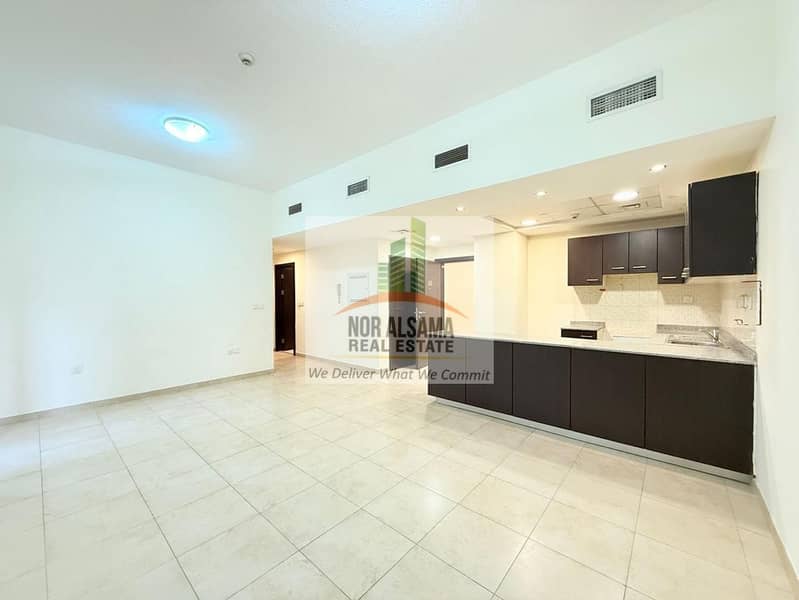 Spacious!! Open view!! 2 BHK with balcony - Image 15