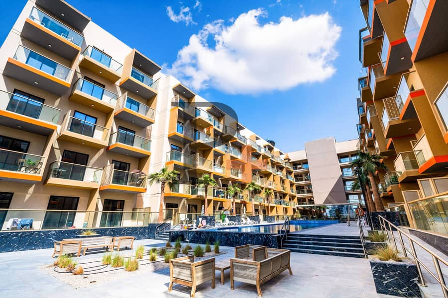 1 BR | Elegant Design | Prime Location - Image 12