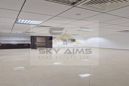 Office para en Alquiler en Umm Ramool, Dubai - WhatsApp Image 2025-12-13 at 9.02. 42 PM (1). jpeg Office para en Alquiler en Umm Ramool, Dubai - WhatsApp Image 2025-12-13 at 9.02. 42 PM (1). jpeg