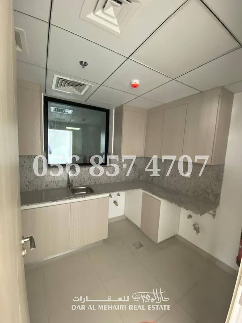 Stylish 1-Bedroom Apartment | Prime Location | High-End Finish - Image 6